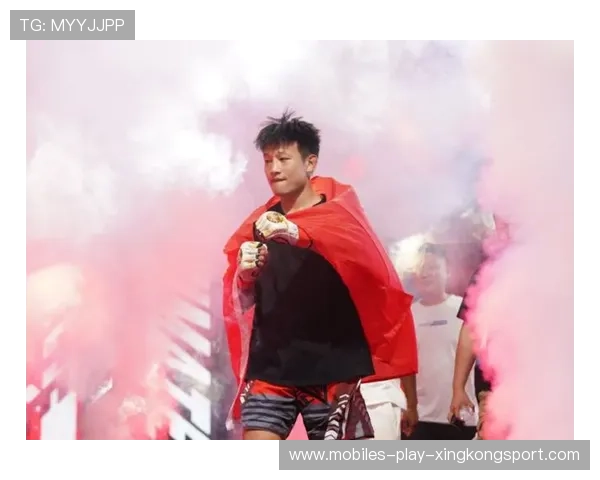 UFC 选手连挨十拳没倒被称铁头